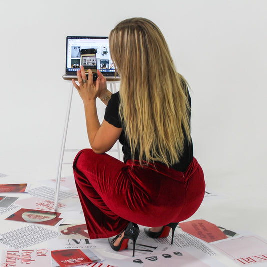 teaching online marketing strategies to help small businesses grow on social media